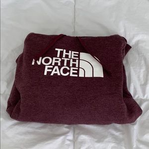 women’s north face Burgundy hoodie